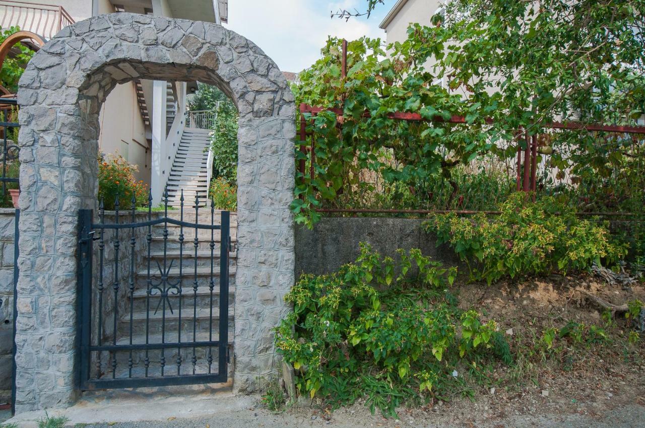 Apartments Milena Tivat Exterior photo