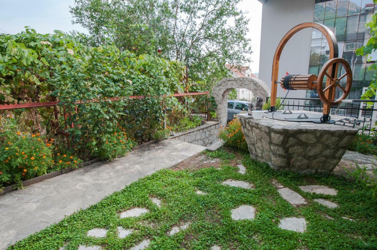 Apartments Milena Tivat Exterior photo